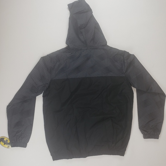 🔥New Batman DC Comics Windbreaker Jacket - Picture 5 of 5